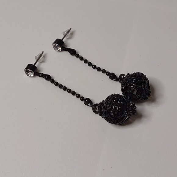 Long Black Dangle Earrings - Picture 1 of 9